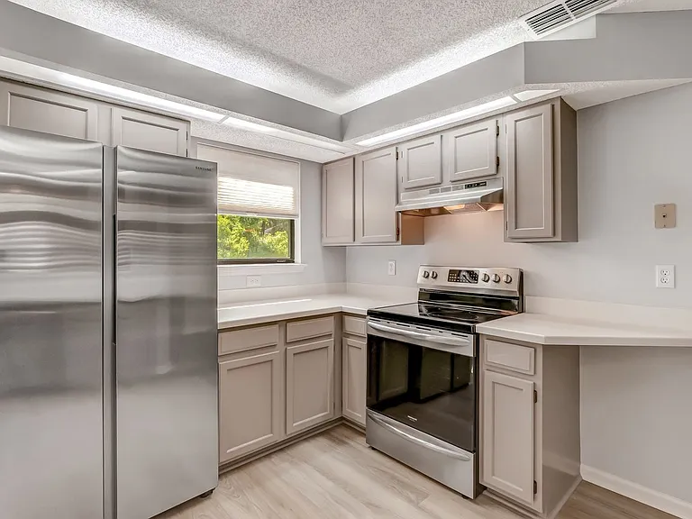 2406 Pirates Bay Dr — Photo 19