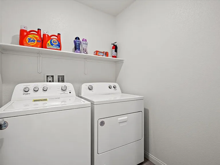 619 Peaceful Rock Ave — Photo 16