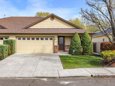 3635 Agate Mdws, White City, OR, 97503