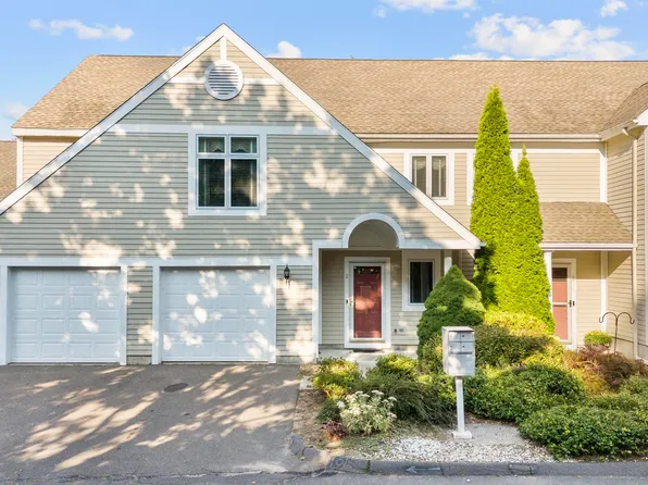 2 Easton Place #2, Avon, CT 06001