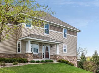15419 Junegrass Ln, Eden Prairie, MN 55347