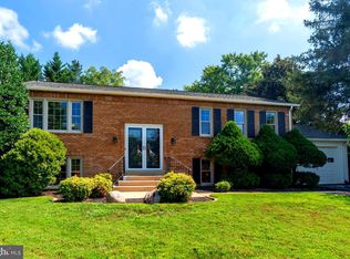 11925 Clover Knoll Rd, Gaithersburg, MD 20878