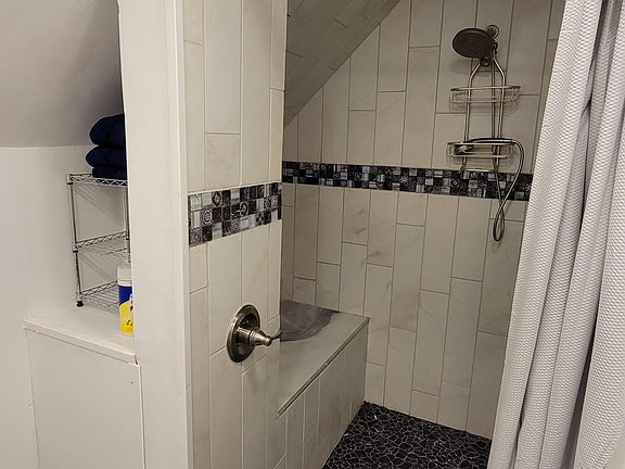 5th image of 4801 Newport Ave
