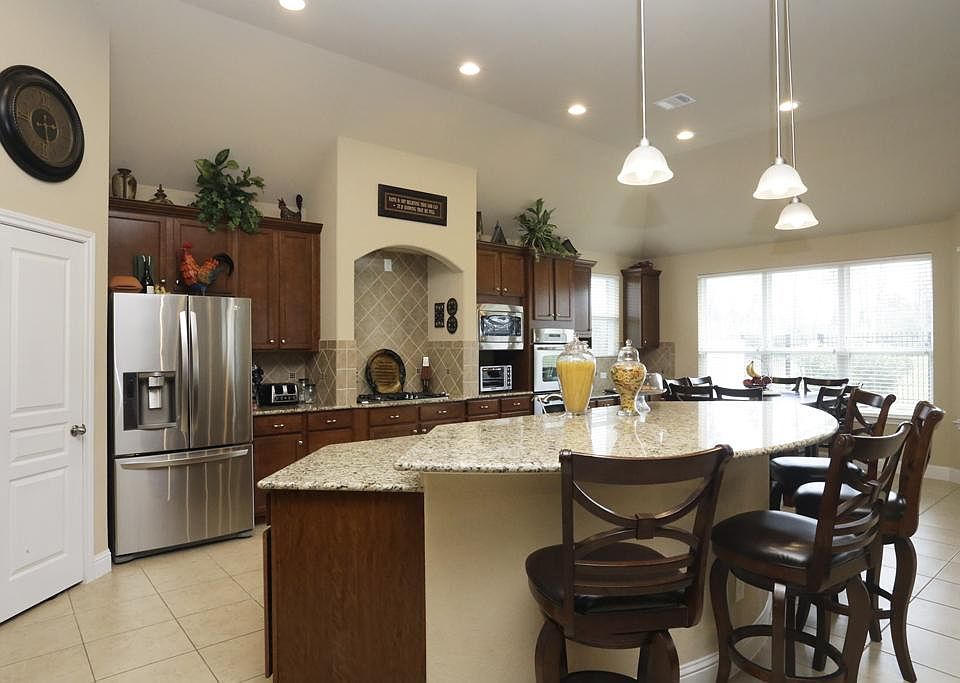 Kitchen with adjoining breakfast room, huge granite island!
