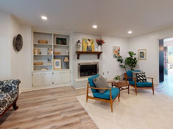 4th image of 7673 McHenry Cir N