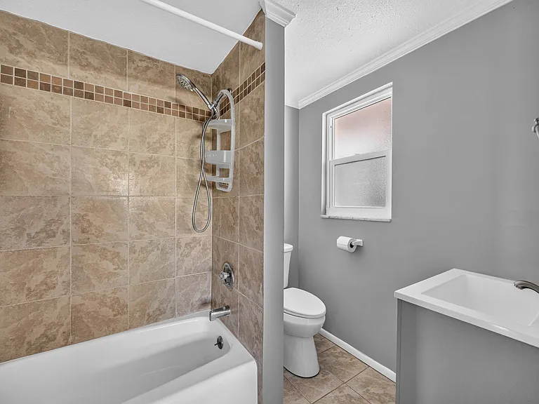 327 Cowry Rd — Photo 6