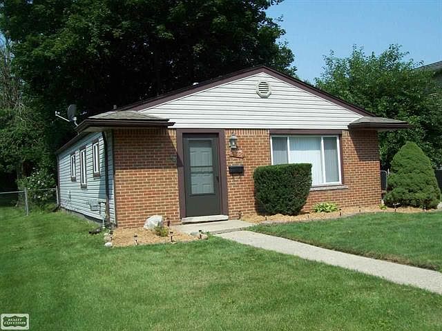 1st image of 27529 Demrick St