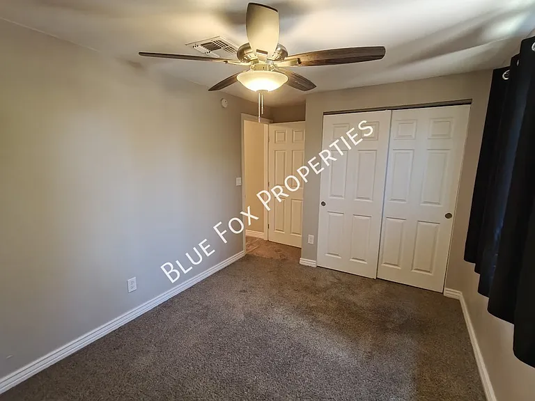 619 S Highland Ave — Photo 34