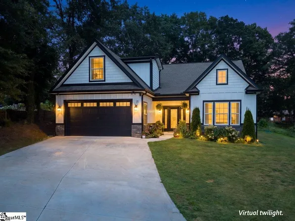 15 Julian Ave, Greenville, SC 29611