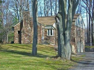 608 Ridgemont Dr, Rochester, NY 14626