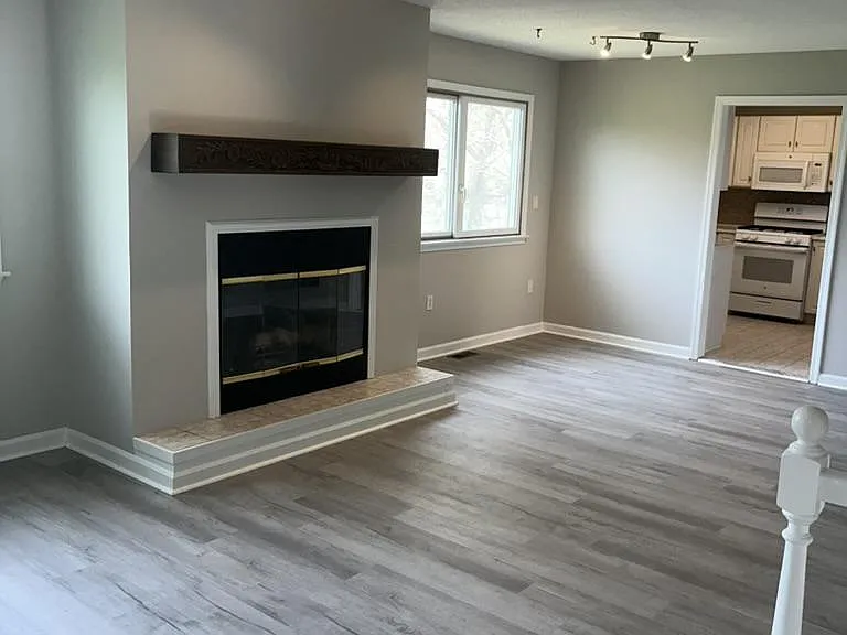 11 Reese Ave — Photo 12