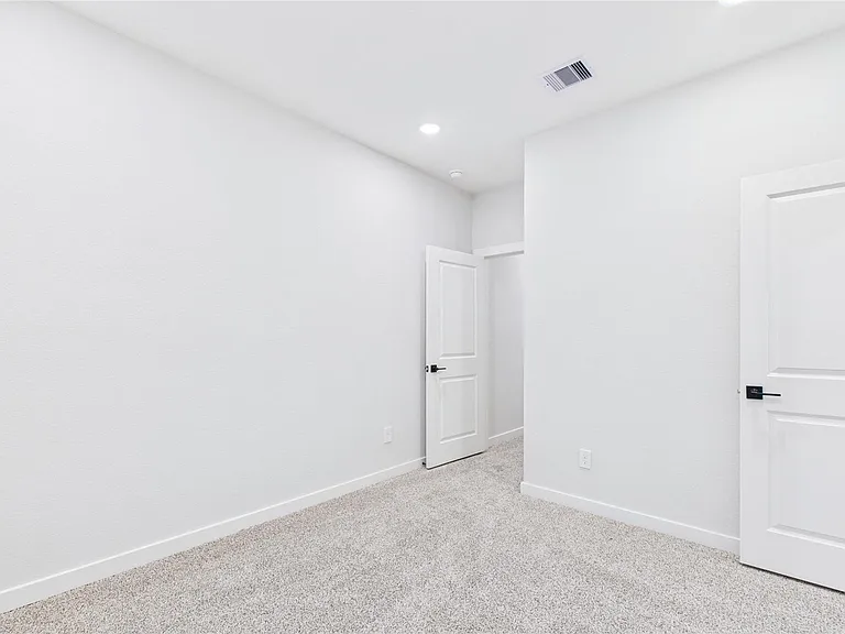5032 Creekmont Dr — Photo 43