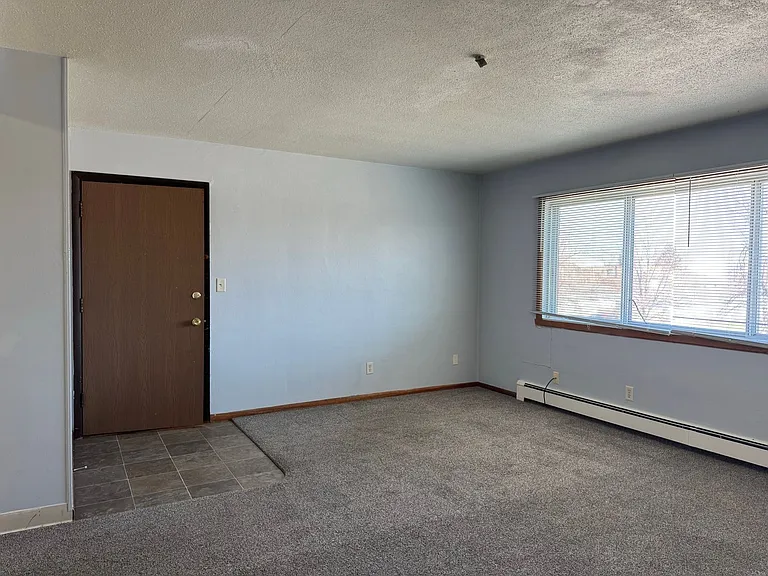 College Park Apartments — Photo 30