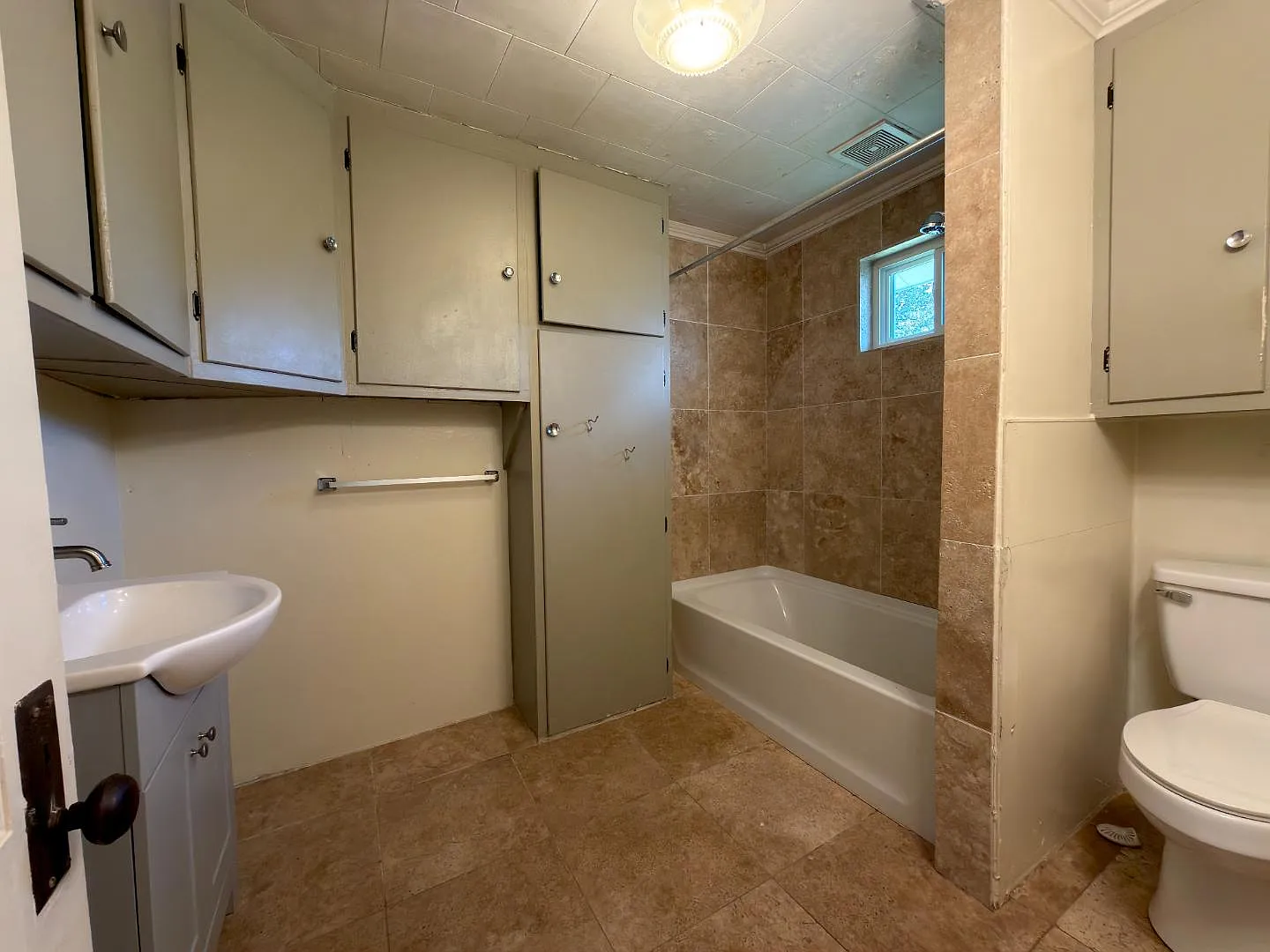 6919 Deep Spring Rd — Photo 4
