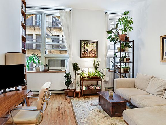3rd image of 23 Waverly Pl APT 5U