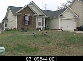 10334 Layton Ridge Ln, Charlotte, NC 28214