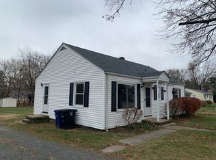 110 Pershing Ave NW, Leesburg, VA 20176