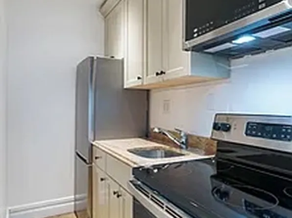 11 East 30th Street image 1 of 6