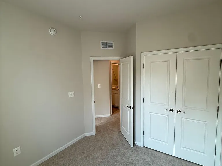 1915 Barolo Blvd — Photo 20