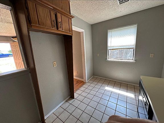 3rd image of 123A Cripple Creek Ln #A