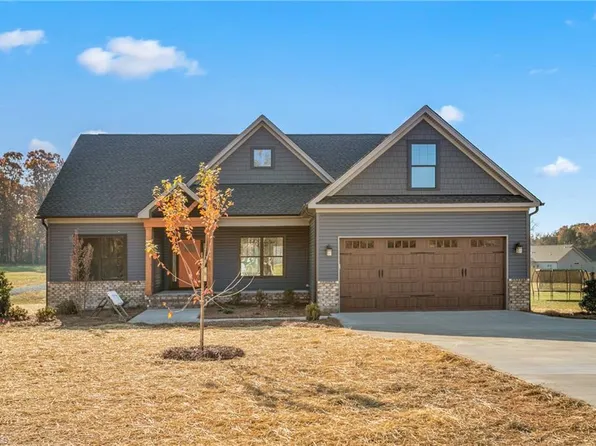 14946 Us Highway 158, Summerfield, NC 27358