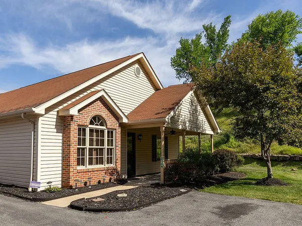 364 Allandale Dr, Bethel Park, PA 15102