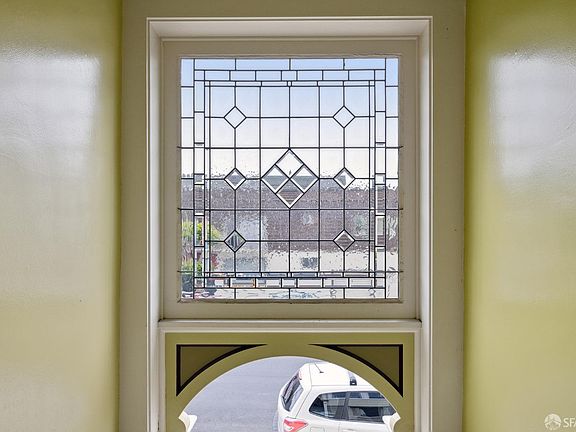 5th image of 4105 California St