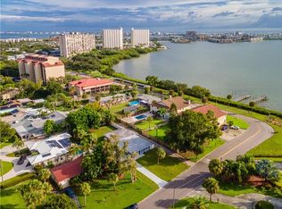 706 Villa Grande Ave S, Saint Petersburg, FL 33707