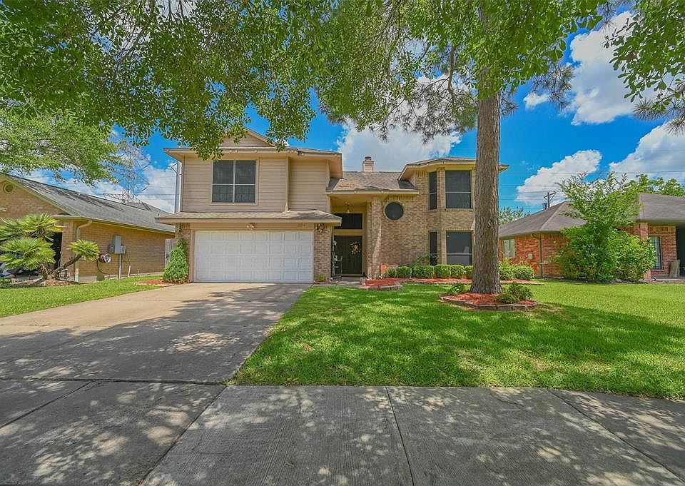 1st image of 2214 Aberdeen Dr