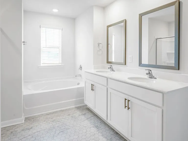 521 Grantham Dr — Photo 17