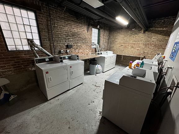 3rd image of 5527 S Everett Ave #5533-2S