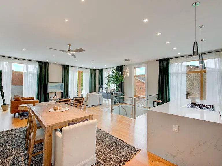 328 Mulberry St — Photo 11