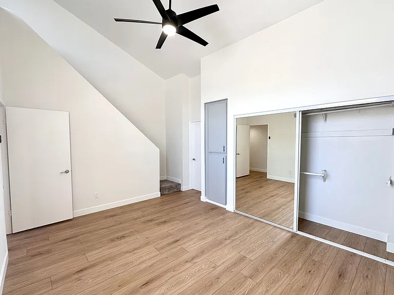 9939 Topanga Canyon Blvd — Photo 41