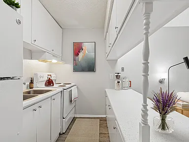 Leasing Office at Alturas Andrews