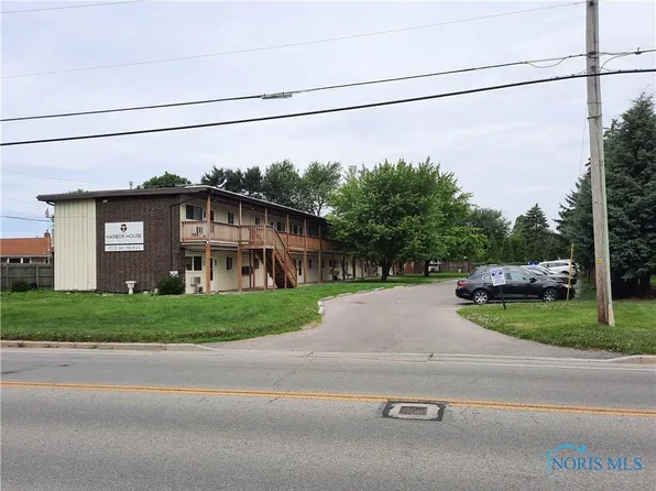 2677 Shoreland, Toledo, OH 43611