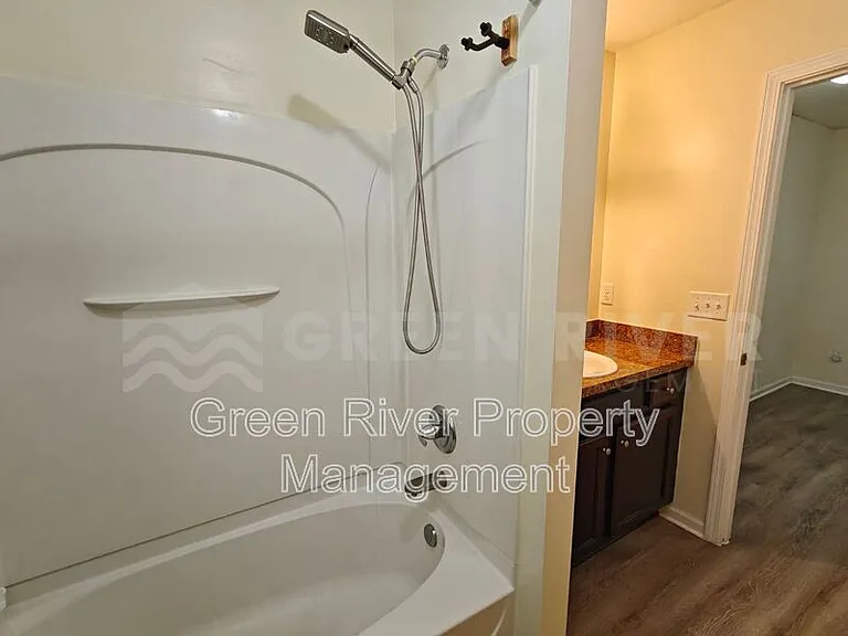 3107 Zeyno Dr — Photo 36