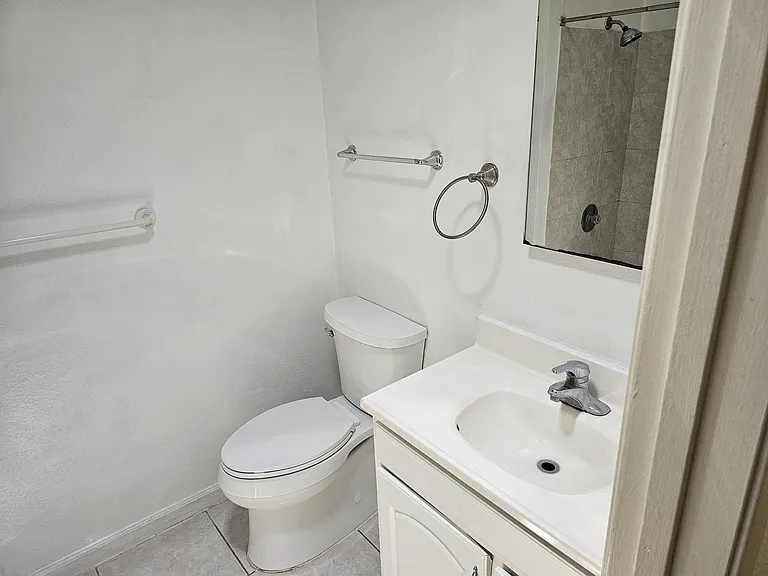 7927 Camino Glorita — Photo 3