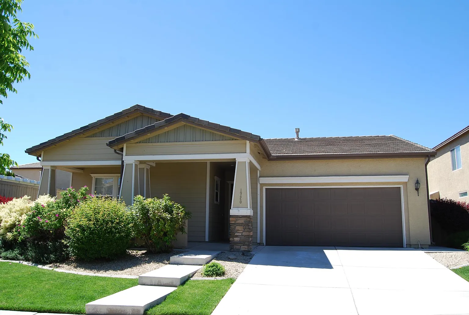1720 Emerald Bay Dr photo 1