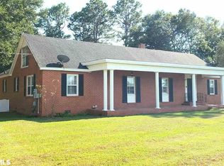 408 E 6th St, Bay Minette, AL 36507