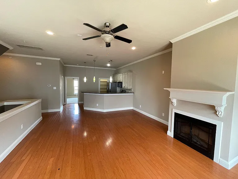 1616 Carpenter Dr — Photo 6