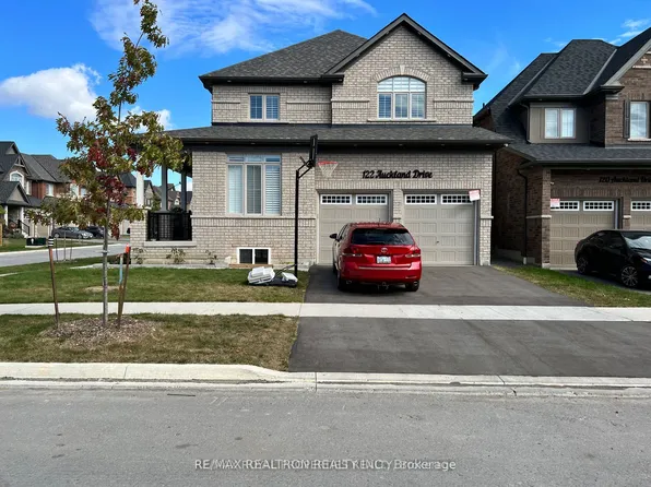 122 Auckland Dr #Basement, Whitby, ON L1P 0J4