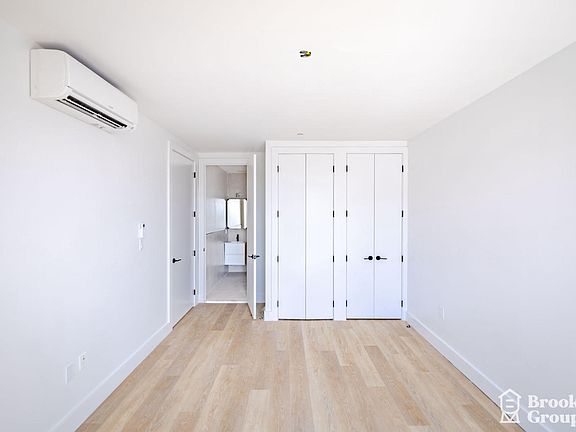 3rd image of 3308 Glenwood Rd Floor 3
