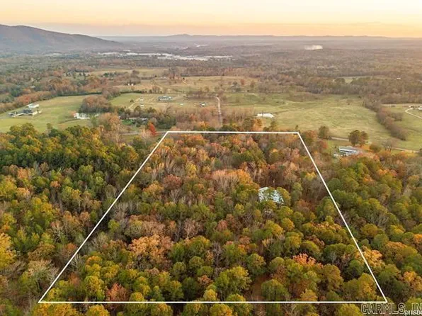 1966 Cedarglades Rd, Hot Springs National Park, AR 71913