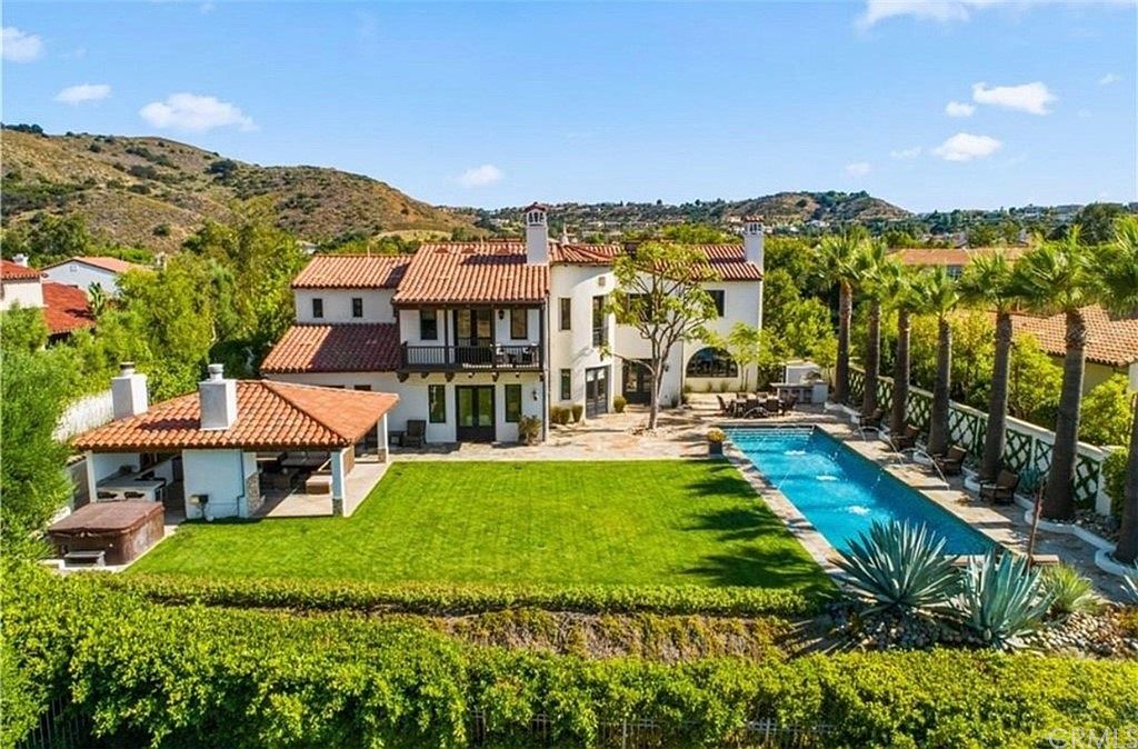 25325 Prado De Los Gansos, Calabasas, CA 91302 | Zillow