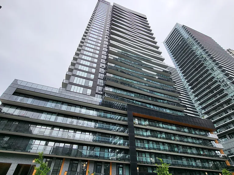 117 Broadway Ave — Photo 2