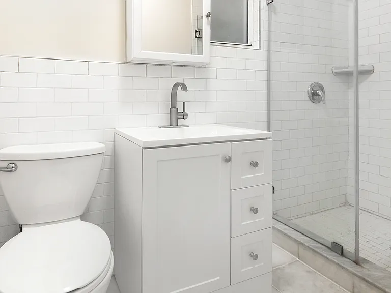 1605 York Ave #1A — Photo 8