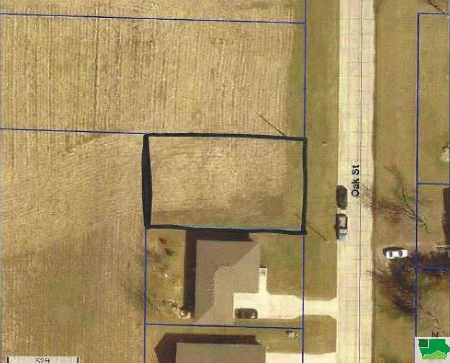 2nd image of 406 Oak St