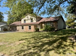 826 W 8th St, Rochester, IN 46975