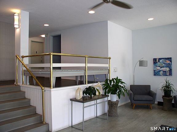 4th image of 292 Pequot Avenue #4E