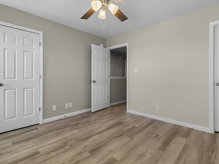 106 Alexander Blvd — Photo 23